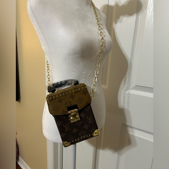 Beautiful Fashion Hand/Crossbody Bag NEW!!! - Picture 9 of 14